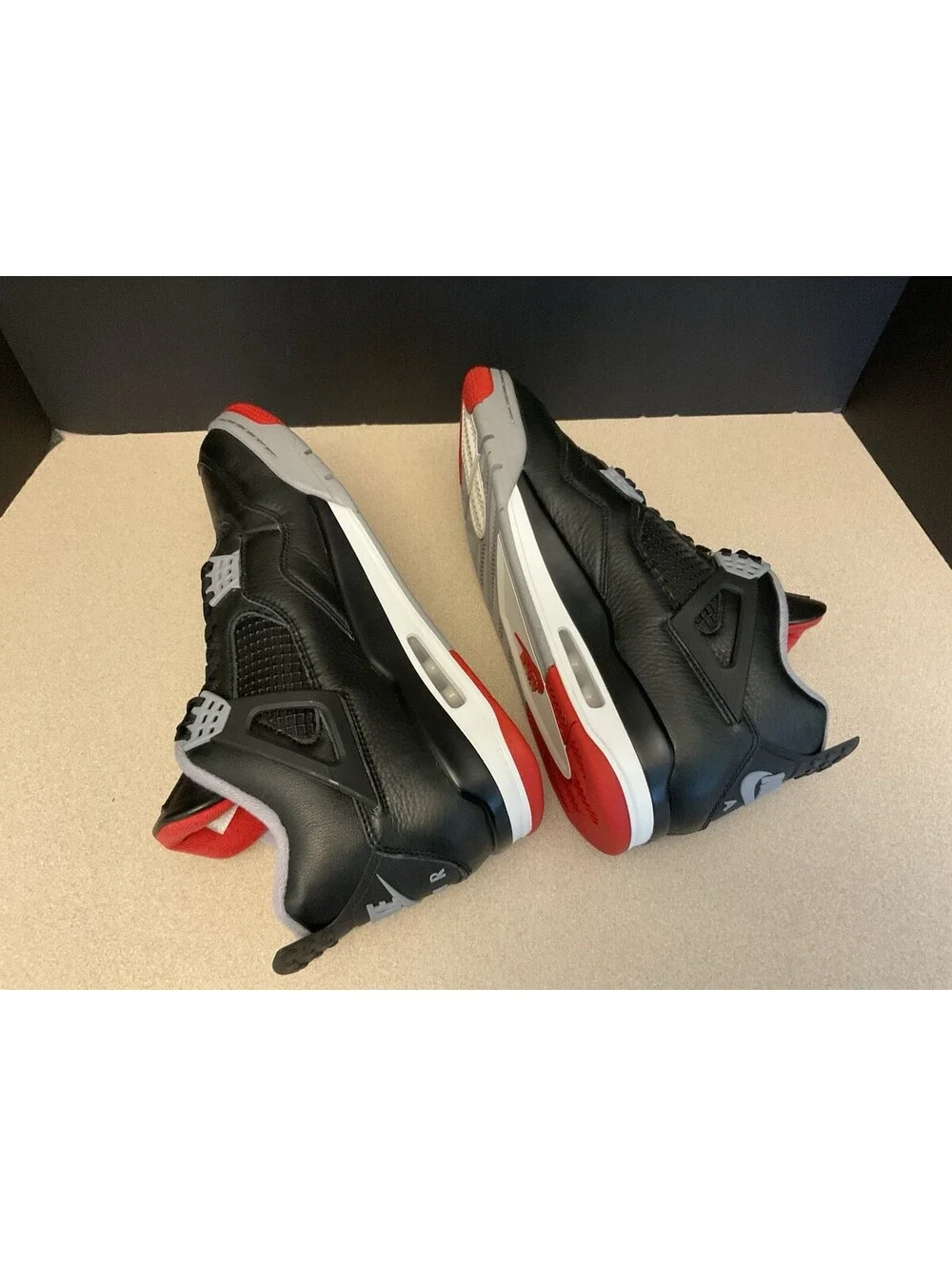 Mens Nike Air Jordan 4 Retro Bred Reimagined Athletic Shoes. Size 10.5. Awesome!